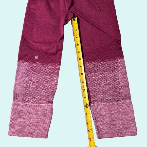 Lululemon Seamlessly Street Crop Leggings Size 2 in Heathered Burgundy - Picture 6 of 8